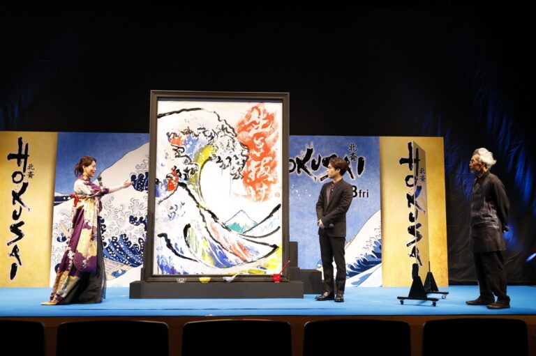 映画「HOKUSAI」を観てインタビュー / 書家 紫舟(ししゅう)